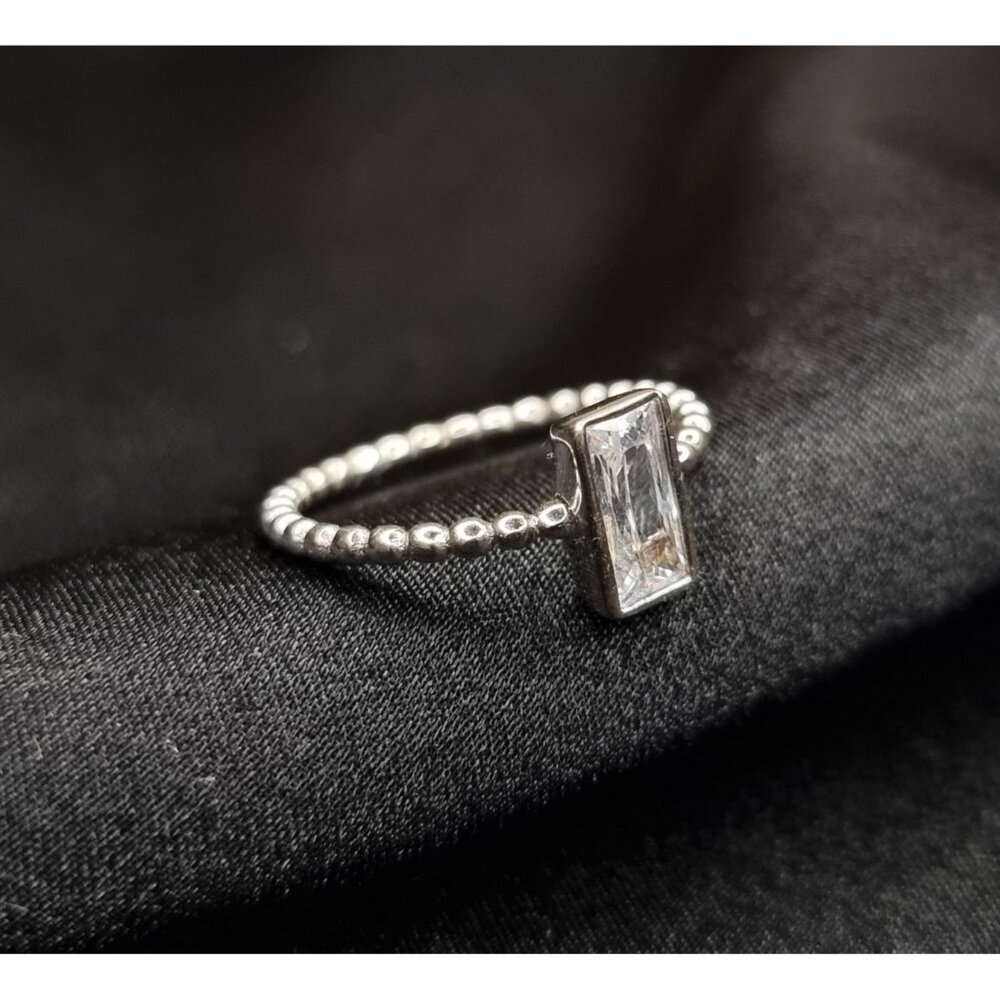 Sterling Silver 925 Beaded Band Ring With Rectangular CZ Stone Size 7.5 ATI Chin